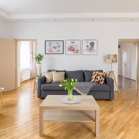 Hygge Apartman Gyor Exterior photo